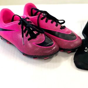 Girls Nike Pink Soccer Cleats